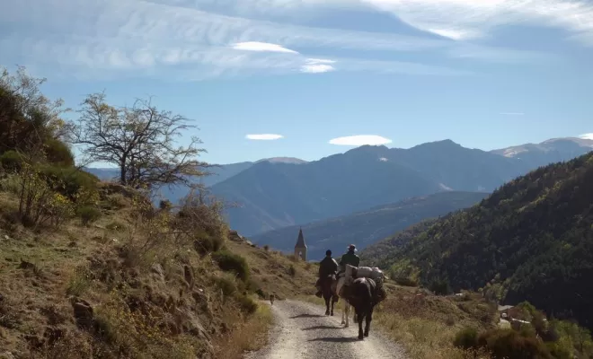 Rando en gîte et hôtel, La Llagonne, Les Chevaux de la Tramontane